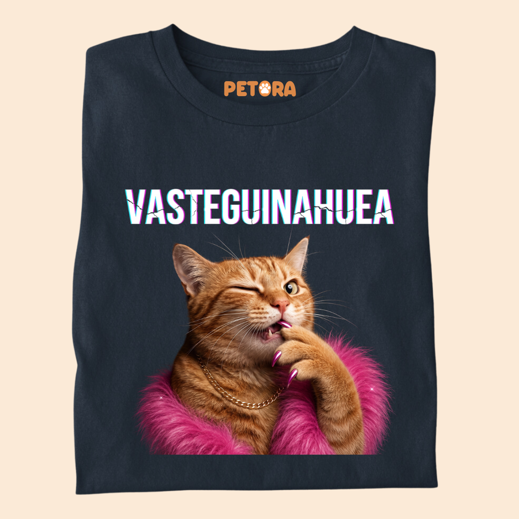 Vasteguinahuea Glamour Cat T-Shirt
